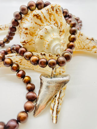 TIDE NECKLACE WITH CHOCOLATE PEARLS