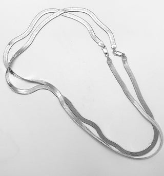 HERRINGBONE NECKLACE