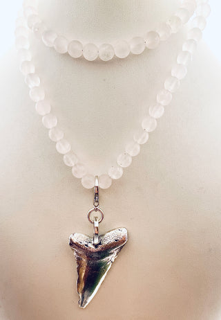 TIDE NECKLACE WITH ROSE QUARTZ BEADS