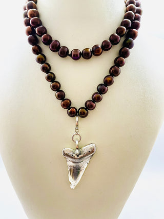TIDE NECKLACE WITH CHOCOLATE PEARLS