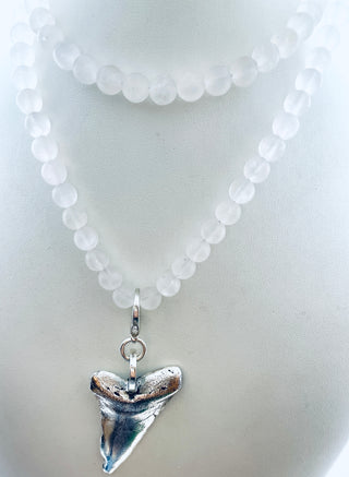 TIDE NECKLACE WITH ROSE QUARTZ BEADS